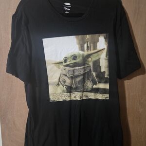 🦇Black Star Wars T-Shirt with Baby Yoda Print